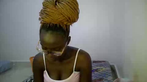 Snapshot of bunny_bliss1 chatting on May 12, 2026, 11:24 pm bunny_bliss1 online show from May 12, 2026, 11:24 pm