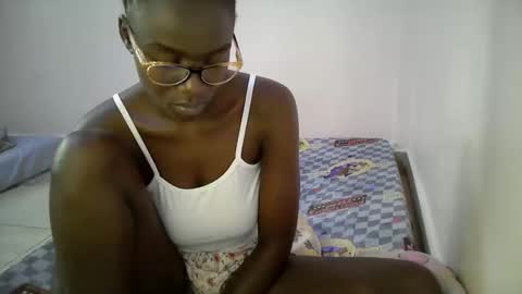 Snapshot of bunny_bliss1 chatting on May 13, 2026, 1:30 pm bunny_bliss1 online show from May 13, 2026, 1:30 pm