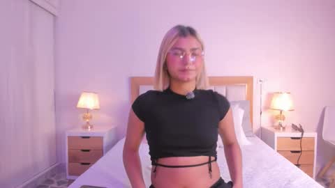 bunny_blush1 online show from March 15, 2026, 11:38 am