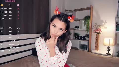 Aria online show from December 23, 2025, 8:12 am