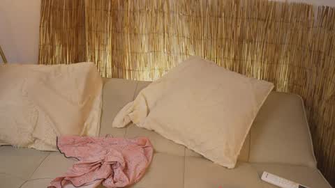 Snapshot of bunnycute_shy chatting on April 28, 2026, 12:43 pm 30 Off online show from April 28, 2026, 12:43 pm