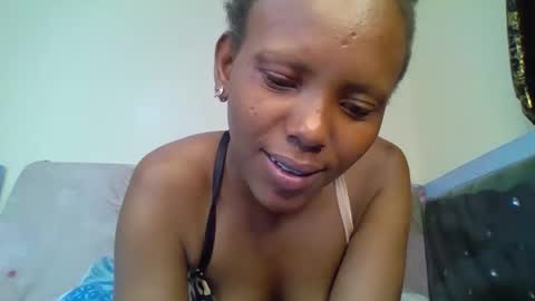 bunnydiva_ online show from November 7, 2025, 7:58 pm