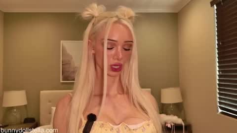 Stella online show from April 5, 2026, 6:16 pm