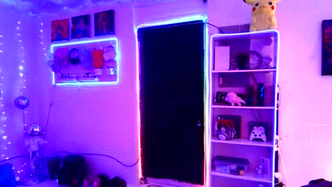 bunnyslutt online show from February 25, 2026, 5:28 am