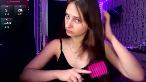 Snapshot of bunnytrussel chatting on July 14, 2026, 8:41 am Bella online show from July 14, 2026, 8:41 am