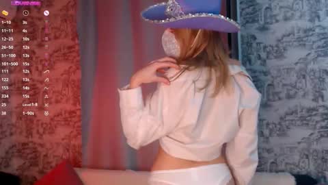 burning_g1rl online show from February 18, 2026, 6:48 pm