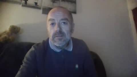 burnleyguy1977 online show from December 11, 2024, 7:09 am