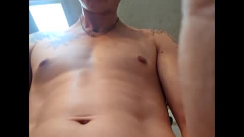 Snapshot of burntbuns710 chatting on January 31, 2025, 8:22 am LostSingledad online show from January 31, 2025, 8:22 am