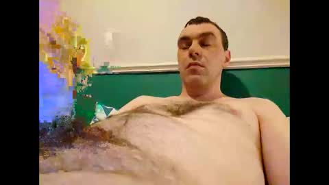 Snapshot of burtz909 chatting on February 22, 2026, 11:42 am burtz909 online show from February 22, 2026, 11:42 am