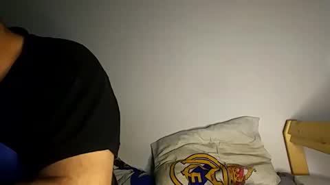 Snapshot of bury703709 chatting on January 7, 2025, 2:08 pm Creazy dad online show from January 7, 2025, 2:08 pm