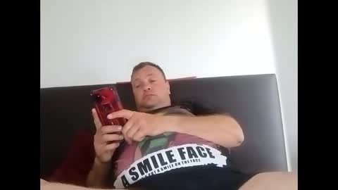 Snapshot of bury703709 chatting on May 2, 2026, 12:32 pm Creazy dad online show from May 2, 2026, 12:32 pm