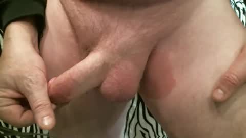 bustinfree online show from November 9, 2025, 9:02 pm