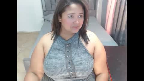 busty juicyy online show from January 10, 2026, 2:30 pm