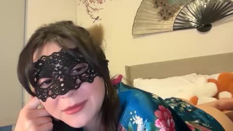 busy_bee69 online show from March 12, 2026, 2:07 am