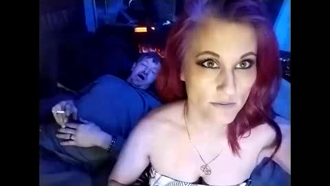 busybee83 online show from March 6, 2025, 5:03 am