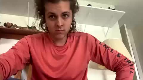 Snapshot of buttcheek18 chatting on October 19, 2025, 5:13 pm John online show from October 19, 2025, 5:13 pm