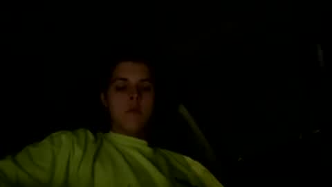 Snapshot of buttcheek18 chatting on December 3, 2025, 11:19 am John online show from December 3, 2025, 11:19 am