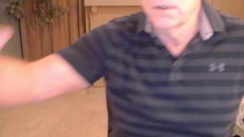 Snapshot of buttnakedfun954737 chatting on December 31, 2024, 9:21 am Miles online show from December 31, 2024, 9:21 am