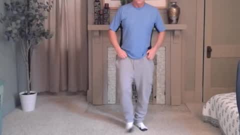 Snapshot of buttnakedfun954737 chatting on January 16, 2025, 6:48 pm Miles online show from January 16, 2025, 6:48 pm