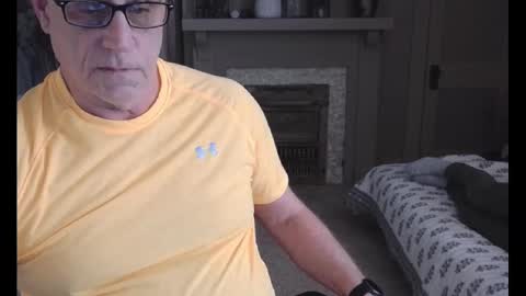 Snapshot of buttnakedfun954737 chatting on February 22, 2025, 5:02 pm Miles online show from February 22, 2025, 5:02 pm