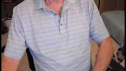 Snapshot of buttnakedfun954737 chatting on November 19, 2025, 11:21 am Miles online show from November 19, 2025, 11:21 am