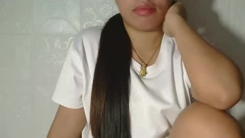 Snapshot of buttygirl18 chatting on March 3, 2025, 7:43 am maya online show from March 3, 2025, 7:43 am