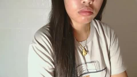 Snapshot of buttygirl18 chatting on March 8, 2025, 1:17 am maya online show from March 8, 2025, 1:17 am