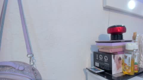 Snapshot of byanca_winklar chatting on December 2, 2024, 9:06 pm online show from December 2, 2024, 9:06 pm