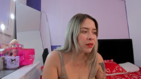 Snapshot of byanca_winklar chatting on December 17, 2024, 4:53 pm online show from December 17, 2024, 4:53 pm