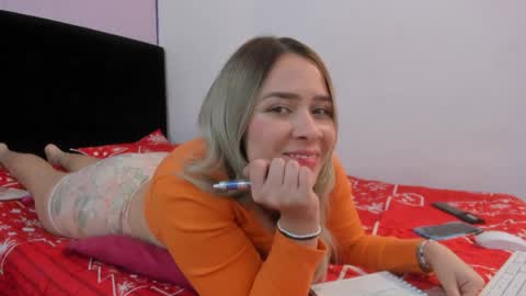 Snapshot of byanca_winklar chatting on December 21, 2024, 5:29 pm online show from December 21, 2024, 5:29 pm