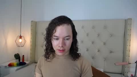 bycandy_ online show from November 12, 2025, 12:27 pm