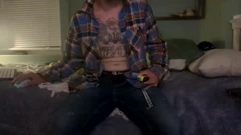 1DontR3member online show from November 24, 2025, 6:13 am