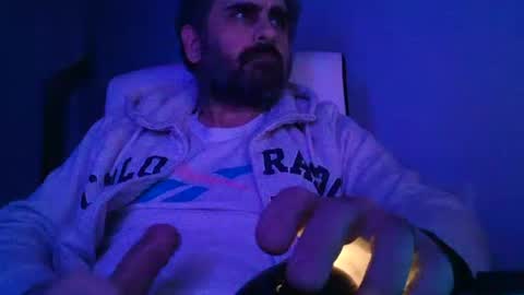 Snapshot of c534963 chatting on December 5, 2024, 11:40 pm supersperm online show from December 5, 2024, 11:40 pm