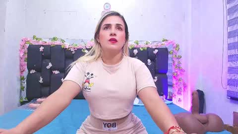 Carolina online show from September 18, 2025, 3:08 am