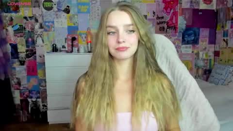 Emily  online show from September 25, 2025, 5:38 pm
