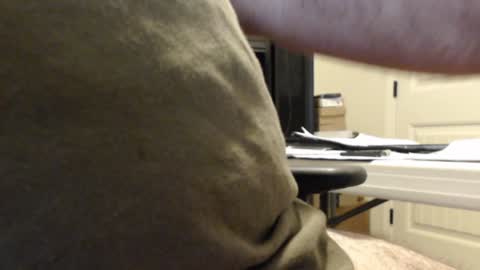 Snapshot of cadman6000 chatting on December 9, 2024, 11:45 pm cadman6000 online show from December 9, 2024, 11:45 pm