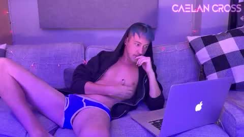 Caelan Cross online show from September 22, 2025, 7:49 pm