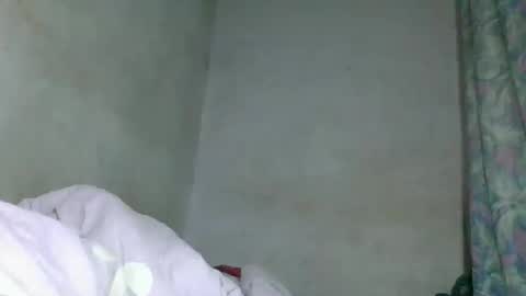 caella98 online show from April 22, 2026, 4:04 am