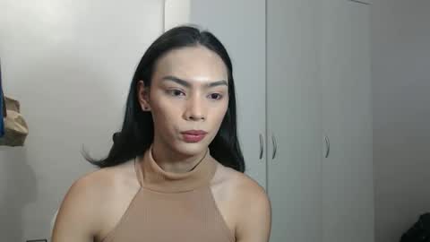 caitessa_bellemoir online show from December 15, 2025, 8:07 am