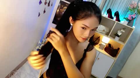 caitlin online show from November 14, 2025, 7:23 pm