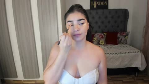 caitlingomez0 online show from March 31, 2026, 10:26 am