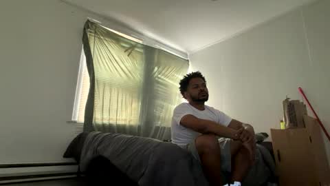 longjohns online show from April 15, 2026, 8:31 pm