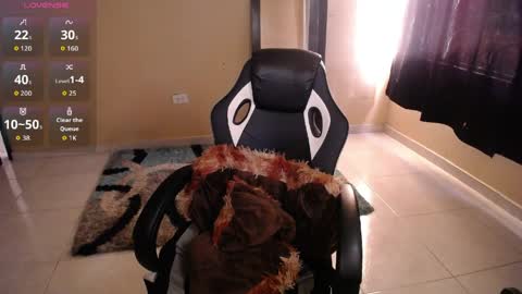 caliope_goddess1 online show from May 19, 2026, 9:10 pm