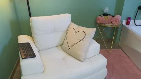 Calipso Parisi online show from March 27, 2026, 1:44 pm