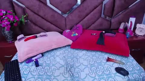 Snapshot of calipso_swet chatting on February 21, 2025, 12:05 am Calipso Swet online show from February 21, 2025, 12:05 am