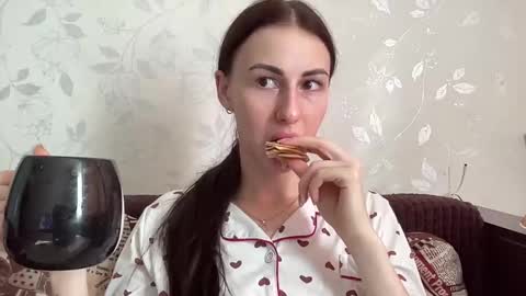 Anna online show from February 25, 2025, 10:58 am