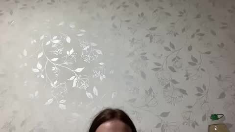 Anna online show from November 16, 2025, 6:57 pm