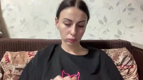 Anna online show from November 30, 2025, 7:51 pm