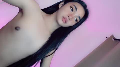Snapshot of call_me_nina chatting on May 11, 2026, 4:15 pm call_me_nina online show from May 11, 2026, 4:15 pm