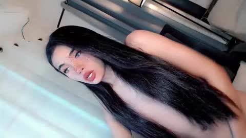 Snapshot of call_me_nina chatting on June 6, 2026, 2:27 am call_me_nina online show from June 6, 2026, 2:27 am